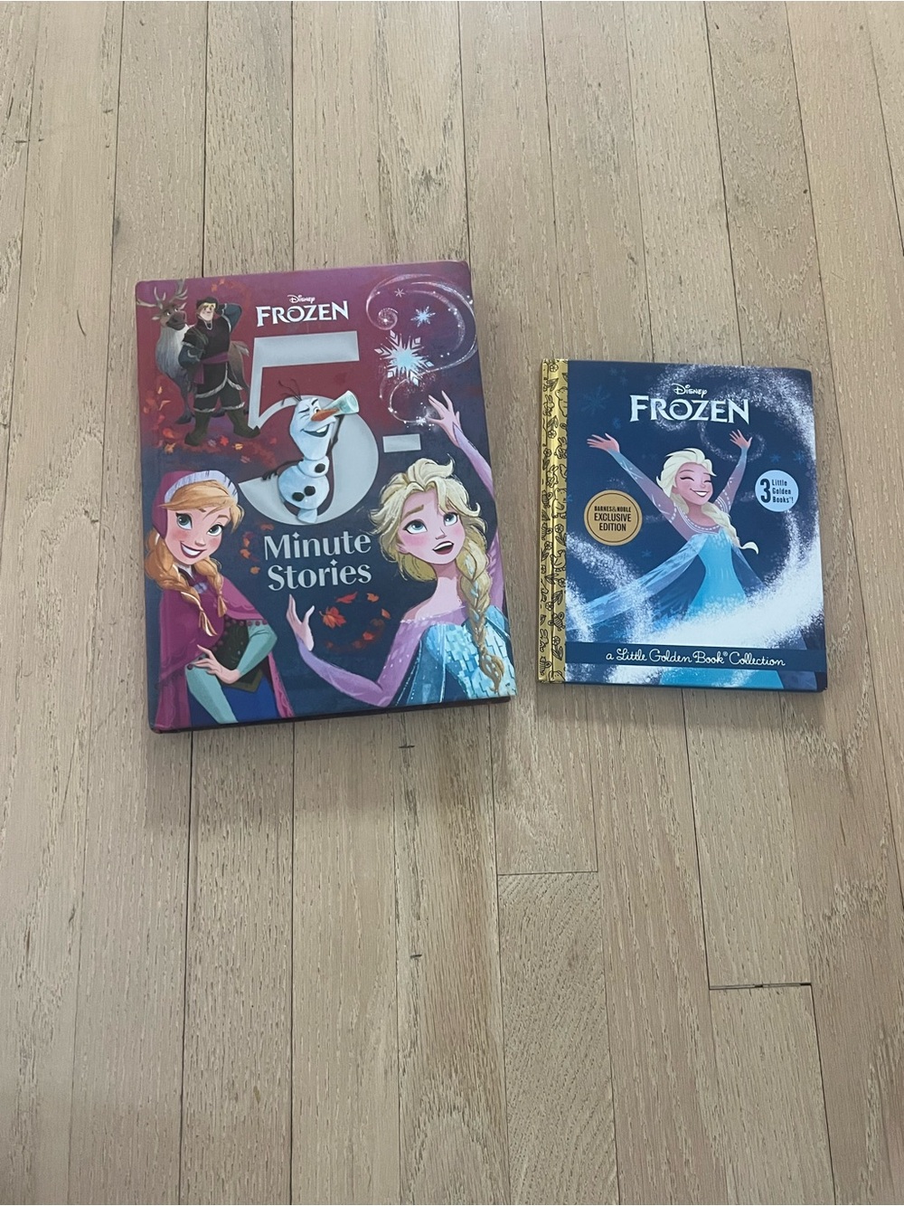 Disney Frozen Storybook Set — Blue, Purple, Gold Accents
